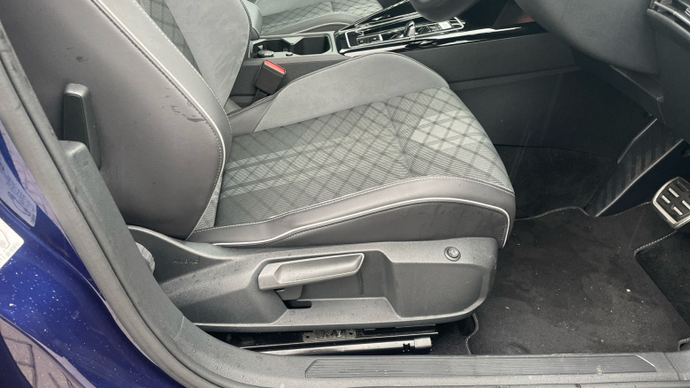 Volkswagen Golf 1.5 eTSI 150 R-Line 5dr DSG Petrol Hatchback